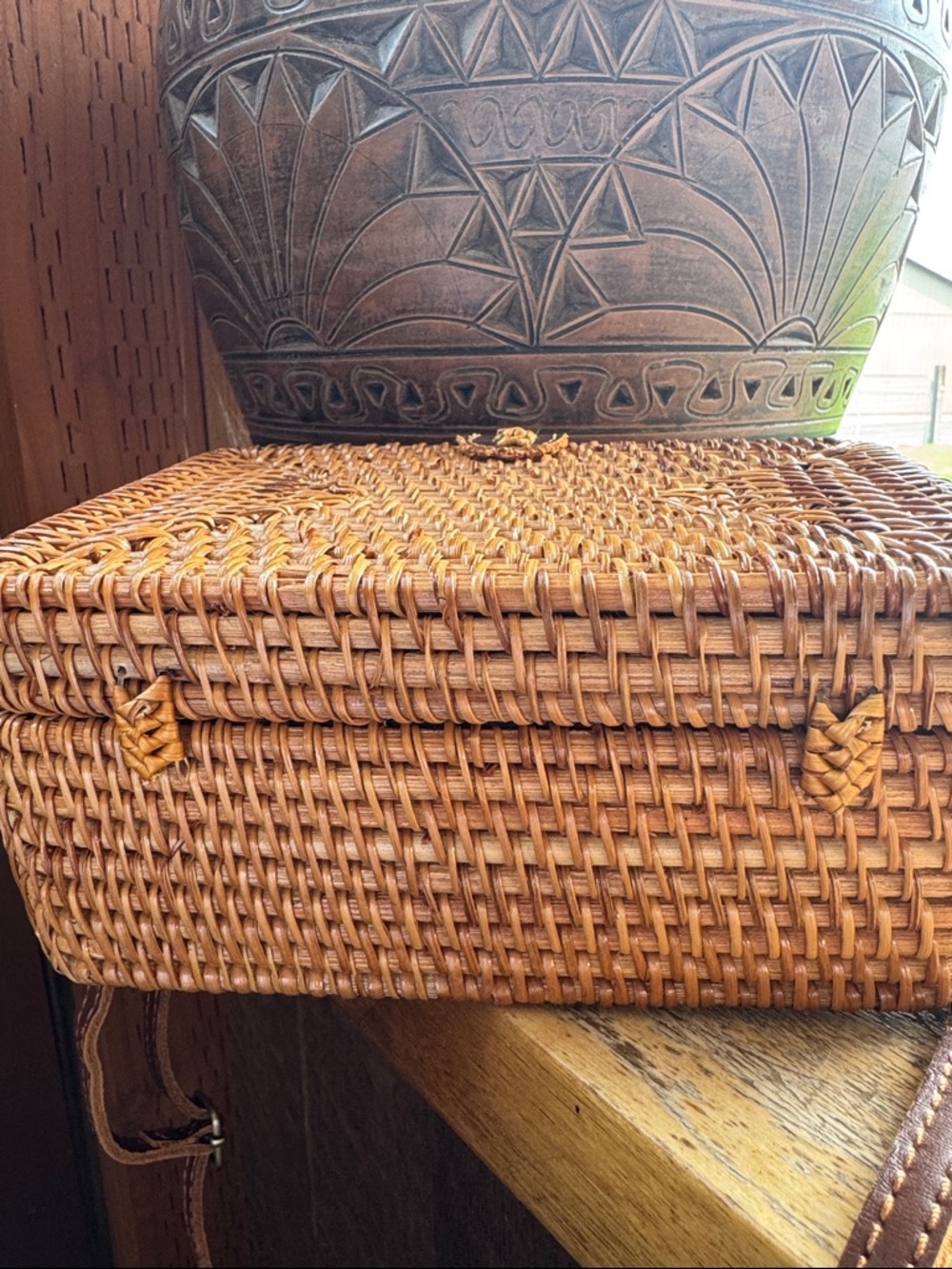 Woven Rattan Handbag in Natural Brown - Women's Shoulder & Top-Handle Bag - Picture 4 of 9